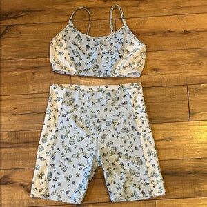 Sage Collective Floral Print Active Set - Light Blue & Green